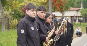 Pitrufquén: villa Comuy celebró su aniversario 119 con emotivo acto cívico y desfile