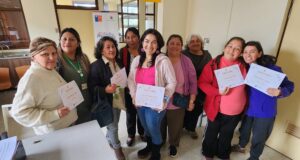 Cesfam de Pitrufquén termina taller de hierbas medicinales organizado por oficina de amuldungun