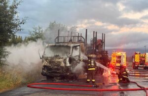 Nuevo ataque incendiario deja un camión y camioneta quemada en la ruta entre Angol y Collipulli