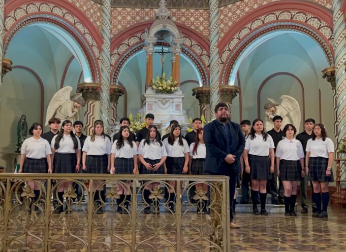 Coro del liceo Bicentenario de Ciencias y Humanidades de Pitrufquén avanza a la semifinal del concurso nacional de coros “Víctor Alarcón” 2025