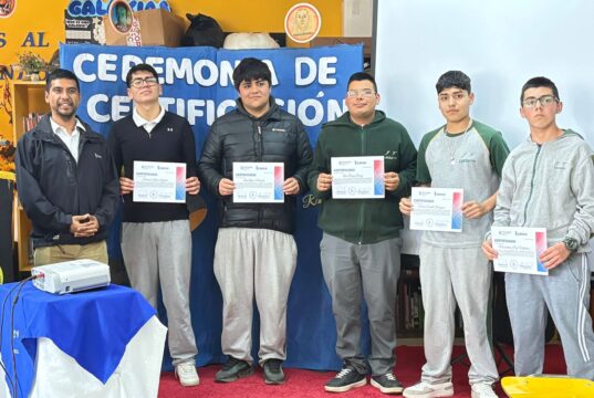 Saesa certifica en temas eléctricos a los alumnos del Liceo Politécnico José Victorino Lastarria de Gorbea