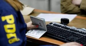 En Pino Hachado: PDI recibe en calidad de deportados a dos sujetos que conmutaron condena por expulsión a Chile