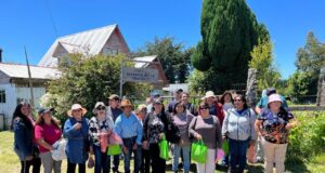 Agricultores del PDTI Huilio realizaron gira técnica a Faro Agroecológico SUYAI y predio sustentable en Puerto Saavedra