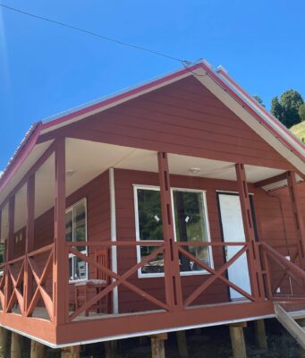 Casi treinta familias del sector rural de Pucón recibieron las llaves de su casa propia en vísperas de navidad