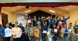 Programa de fomento productivo municipal de Pitrufquén certifica por primera vez a productores participantes en sus cursos