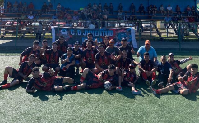 Club Juventud Huefel obtiene cupo al regional tras consagrarse campeón invicto del cuadrangular