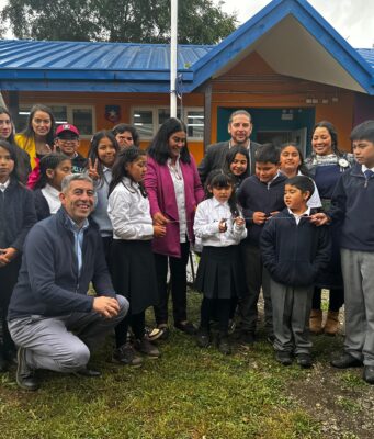 Inauguran obras de conservación en la escuela El Lliuco de Freire en el marco del fortalecimiento de la educación pública