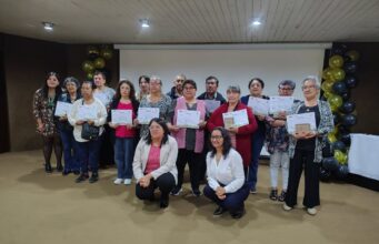 26 personas mayores egresan del programa Vínculos versión 18 en Freire