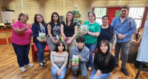 Bibliotecas municipales de Pitrufquén reciben primer libro comunal y colectivo de salud mental y prevención del suicidio