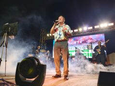 Artistas locales marcaron el show aniversario 127 de Pitrufquén en el centro de la comuna