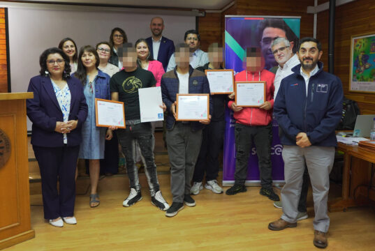 Nueve jóvenes se certifican en “Técnicas de Soldadura al Arco Voltaico” gracias a alianza establecida entre UFRO – SENCE- SRJ