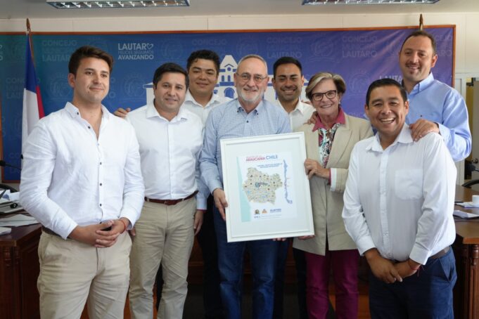 Gobernador René Saffirio dialoga con el Concejo Municipal de Lautaro las prioridades de inversión pública para la comuna