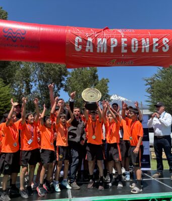 Como héroes fueron recibidos en Pucón los campeones de torneo internacional de Curicó 2026