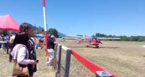 Festival aéreo de Villarrica reunió a familias y turistas de todo el país