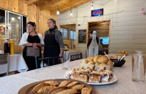Cocinerías Ruka Takun de Quetroleufu ofrecen tradición culinaria para el turismo de Pucón