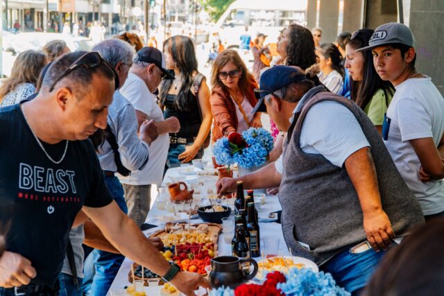 Con elaboración en vivo del quesillo más largo, Freire celebrará su sexta feria campesina este fin de semana en Rucahue