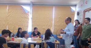 Alcalde Pablo Astete visitó programas de apoyo a familias trabajadoras