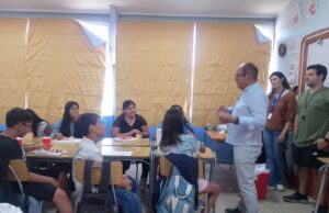 Alcalde Pablo Astete visitó programas de apoyo a familias trabajadoras