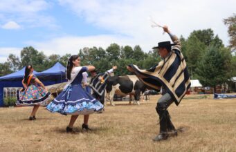 Comenzó la tradicional muestra campesina en parque municipal de Villarrica