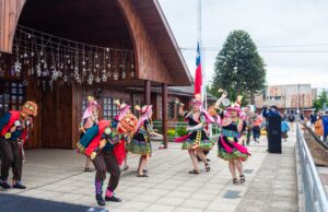 Teodoro Schmidt da el vamos a la celebración de su aniversario número 45