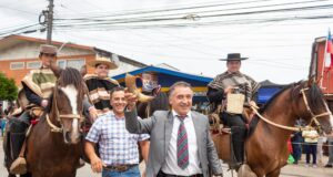 Teodoro Schmidt celebró con orgullo su 45° aniversario con acto cívico y desfile