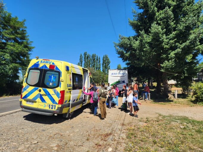 Colisión por alcance deja cerca de 10 personas lesionadas en ruta Freire–Radal
