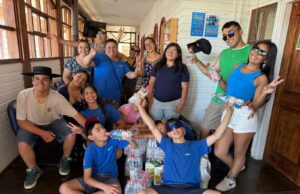 Agrupación folclórica Brisa Araucana destaca con solidaria donación de agua para bomberos