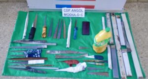 Incautan armas, droga y celulares en allanamientos en tres cárceles de la Araucanía