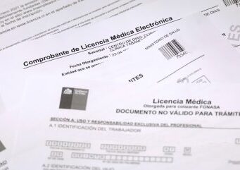 Más de 400 licencias falsas: formalizan a dos profesionales de la salud en Temuco