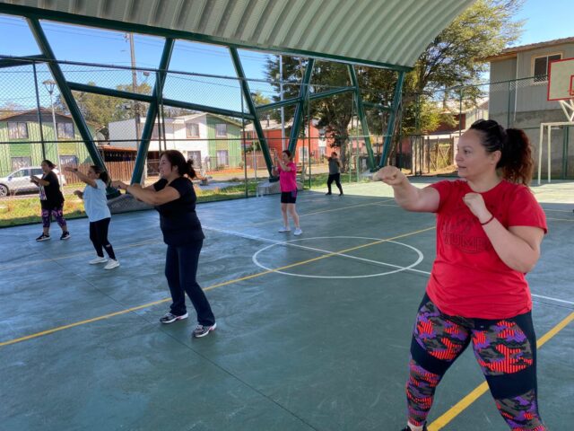 Cecosf ultra estación impulsa plan piloto de zumba para fomentar vida saludable en Pitrufquén