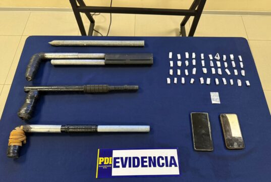 Incautan armas artesanales y drogas tras operativo nocturno en Angol
