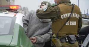 En prisión preventiva quedó hombre que agredió a carabinero tras ocultar su identidad en Villarrica