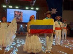 Cholchol vibró con lo mejor del folclore internacional junto a la compañía danzas de América