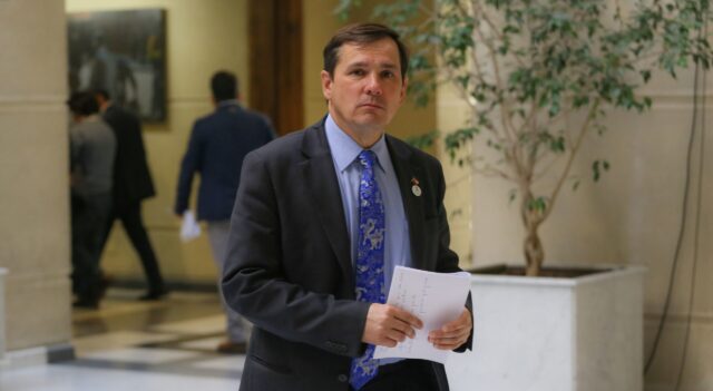 Tras fatal accidente en Pitrufquén: Diputado Rathgeb pide mayor seguridad pata trabajadores y pasajeros de buses intercomunales