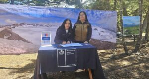 Bienes nacionales entrega concesión a CONAF para resguardar ecosistema del glaciar de montaña Nevados de Sollipulli