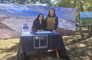 Bienes nacionales entrega concesión a CONAF para resguardar ecosistema del glaciar de montaña Nevados de Sollipulli