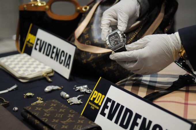 Análisis de huellas permitió detener a imputado por robo en lugar habitado en Padre Las Casas