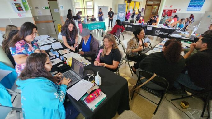 Cesfam de Pitrufquén conmemoró día mundial del cáncer con jornada de concientización