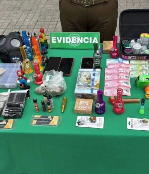 El olor los delató: patrullaje preventivo termina con dos detenidos por microtráfico en Villarrica