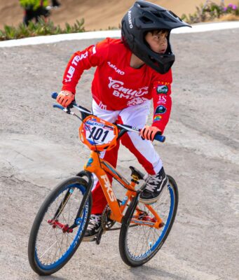 Amaro Mayolafquen: talento joven del BMX que pedalea con disciplina, familia y sueños desde Pitrufquén