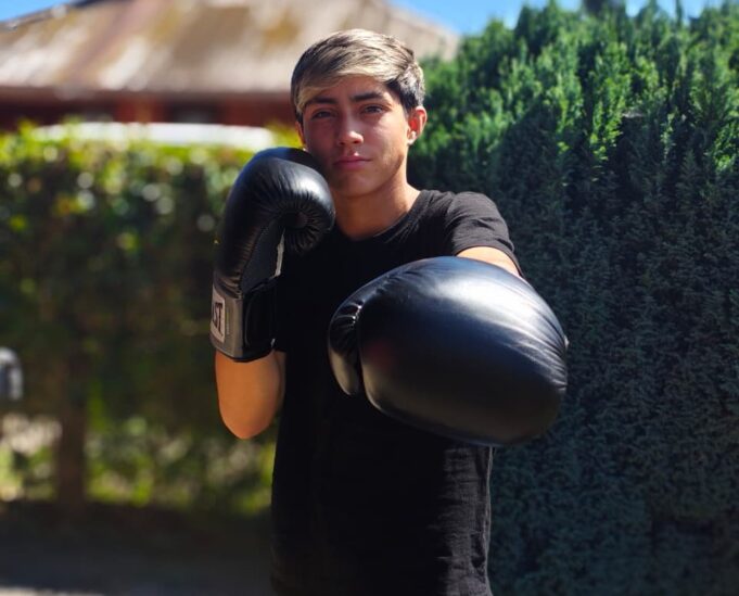 “El Nene”: joven de Pitrufquén y promesa del boxeo que ya suma triunfos y experiencia sobre el ring