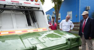 Puerto Saavedra recibió nueva flota de camiones y equipamiento para modernizar recolección de residuos sólidos