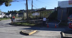 Municipalidad de Villarrica realiza mejoramiento de paso peatonal con acceso universal en calle Presidente Ríos con Los Quillayes