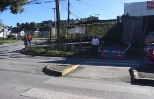 Municipalidad de Villarrica realiza mejoramiento de paso peatonal con acceso universal en calle Presidente Ríos con Los Quillayes