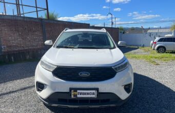 Placa adulterada lo delató: Detienen en Villarrica a hombre que circulaba en vehículo robado