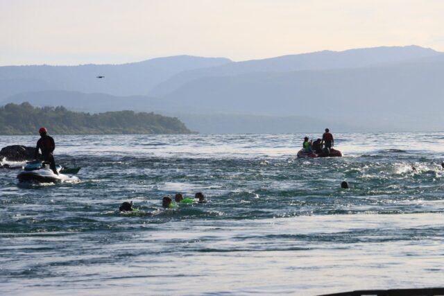 Hoy comenzó la travesía río Toltén con histórico recorrido con más de 145 kilómetros de nado