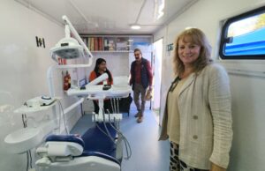 Alcaldesa de Pitrufquén inauguró clínica dental móvil en posta de Millahuin para sector rural cordillera