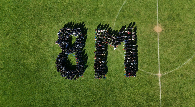 Estudiantes del liceo bicentenario Juan Schleyer de Freire conmemoran el 8M con intervención artística colectiva