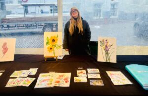 Acuarelista de La Araucanía logra reconocimiento en Europa y se integra a circuito artístico de Ámsterdam