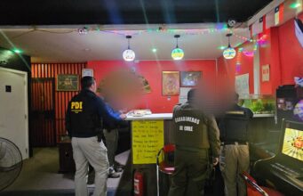 En Villarrica realizan fiscalización de extranjeros dedicados al comercio formal y locales de juegos de azar